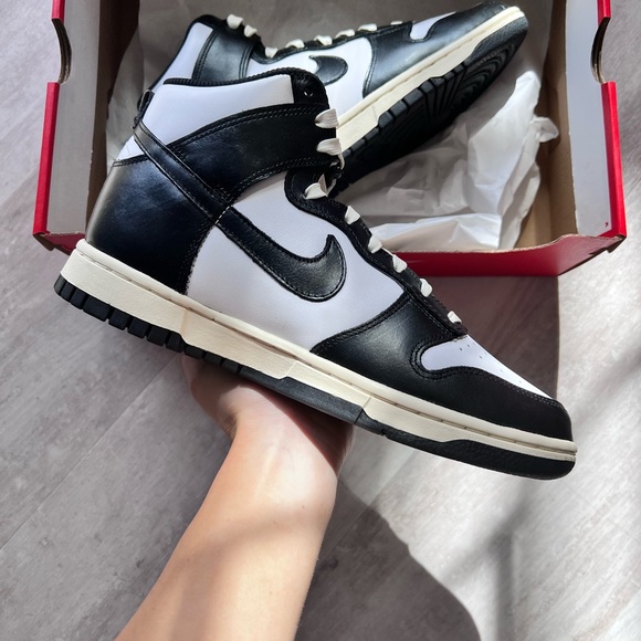 Nike Dunk High Vintage Panda W8 - Picture 2 of 8